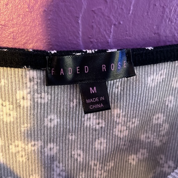 flower tank top - Picture 3 of 4